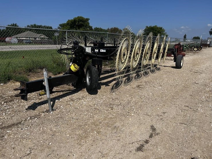 l1--12-wheel-flexrake-image-2