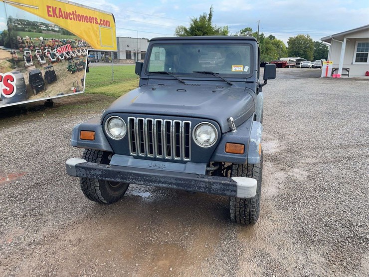 1998-jeep-wrangler-image-5