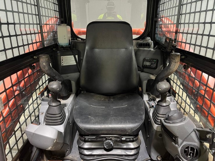 2021-kubota-svl75-2-image-22