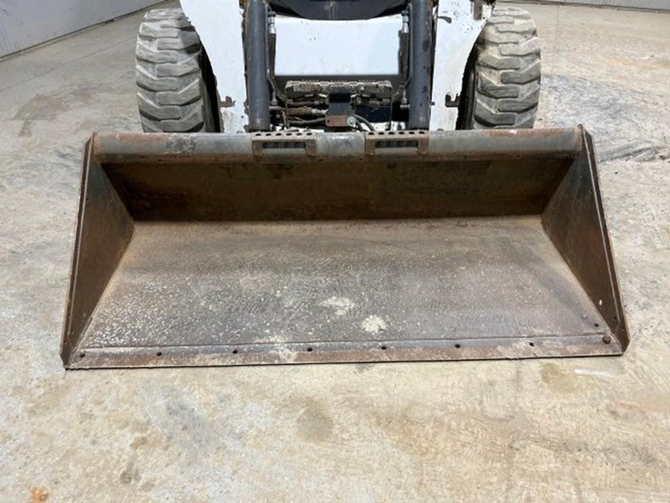 2022-bobcat-s740-image-9