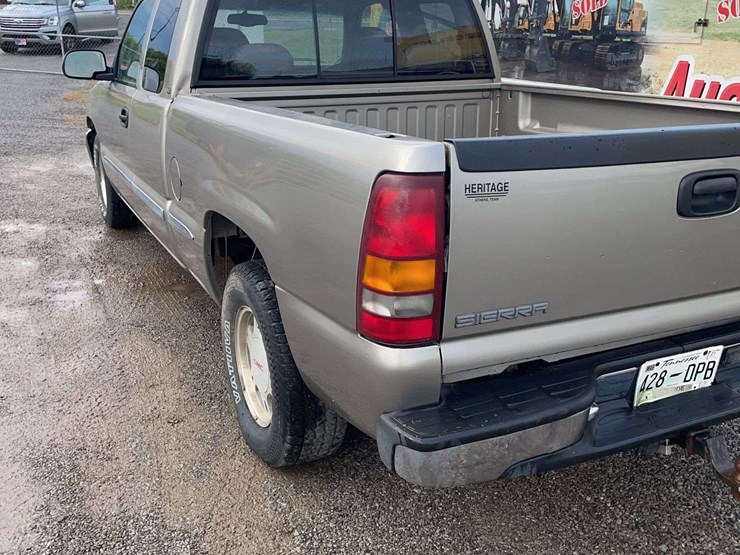 1999-gmc-1500-image-8
