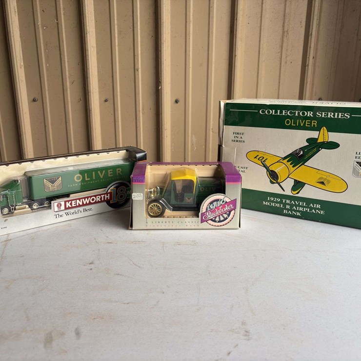 (3) Oliver Coin Banks