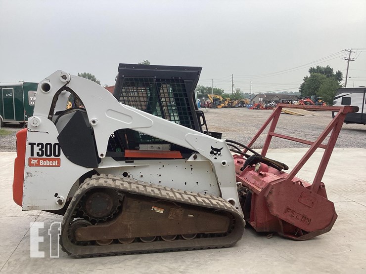 2007-bobcat-t300-image-5