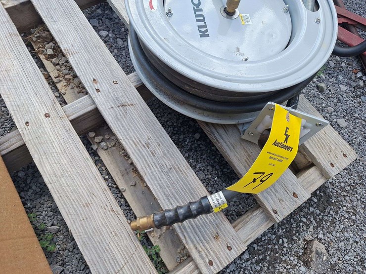 klutch-air-hose-reel-image-4
