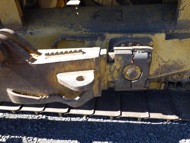 2012-caterpillar-d7e-image-9