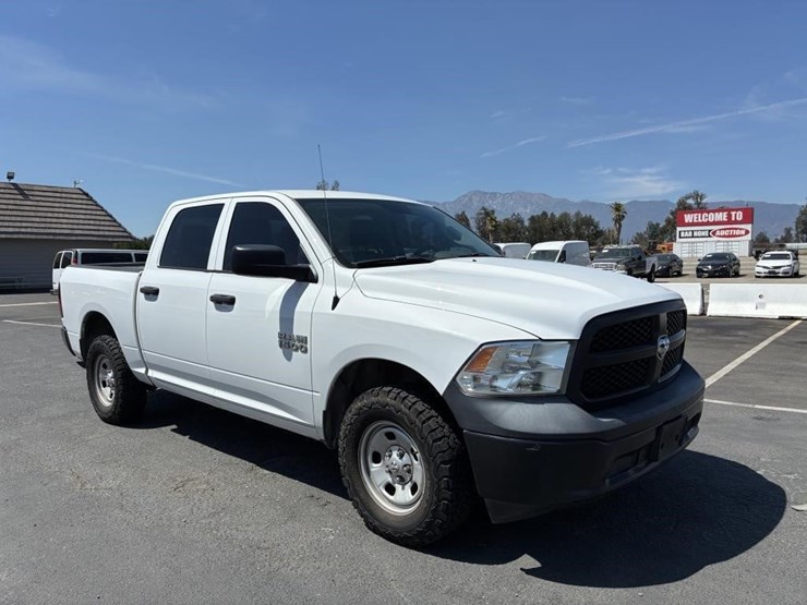 2016-dodge-ram-1500-image-3