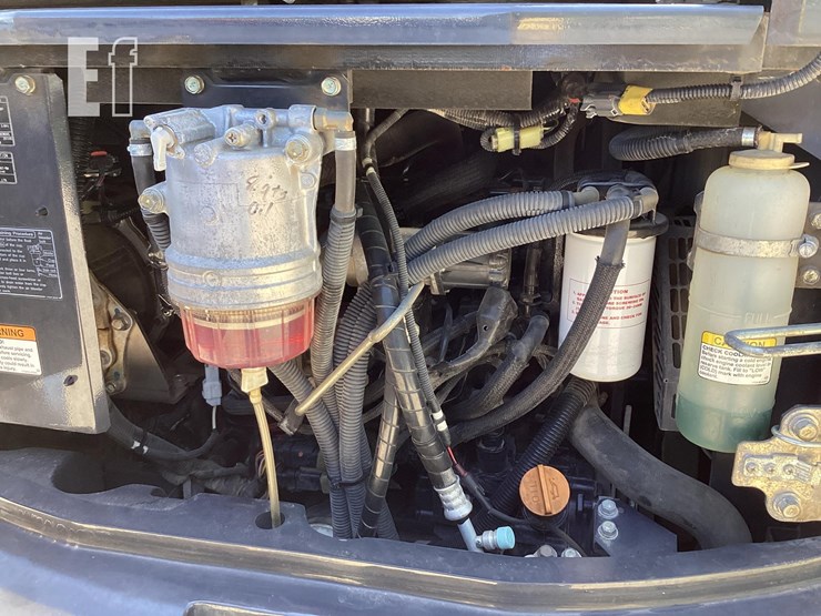 2018-yanmar-vio55-6a-image-15