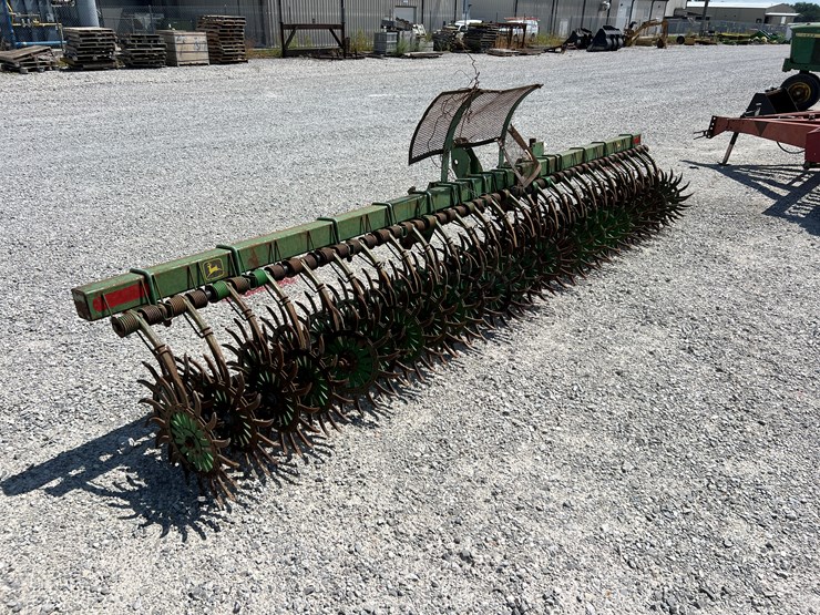john-deere-400-image-5