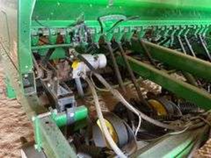 john-deere-750-image-5
