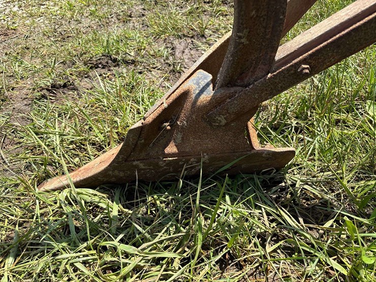 oliver-6”-walking-plow-image-8