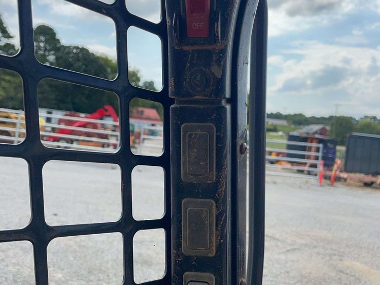 bobcat-t650-image-18