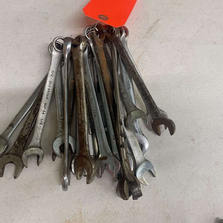 Lot of (20) Wrenches