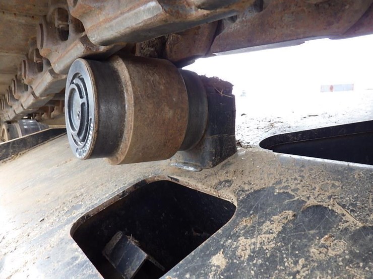 2016-deere-300g-lc-image-47
