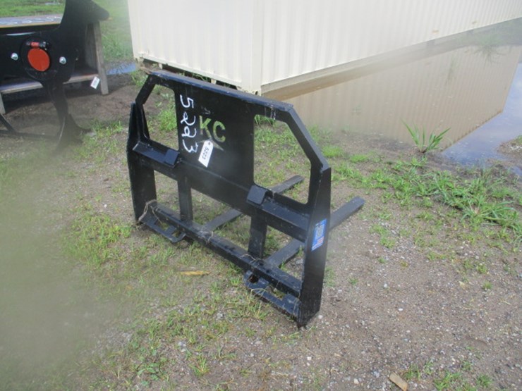 #5223-•-kc-48"-skidsteer-forks-image-4