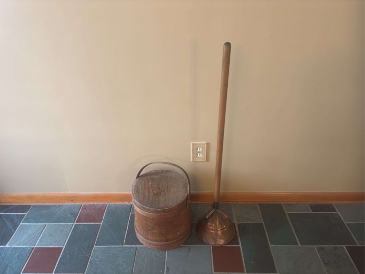 wood-bucket-and-churn-handle-image-1