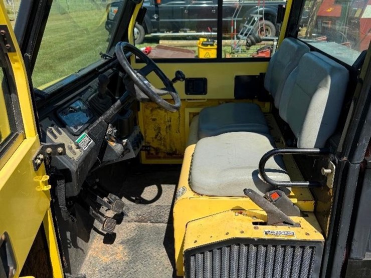 2001-cushman-haulster-image-12