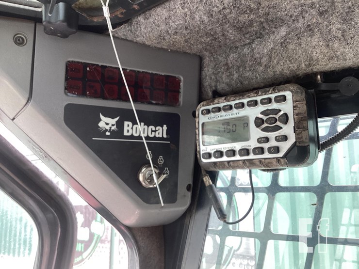 2007-bobcat-t300-image-20