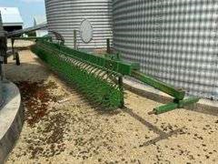 john-deere-400-image-1