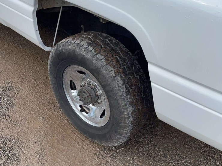 2001-dodge-2500-image-10