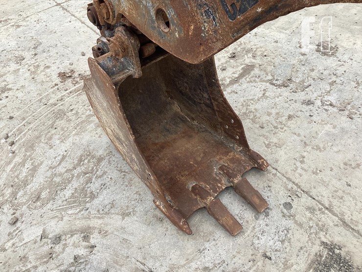2015-caterpillar-303.5e2-cr-image-10