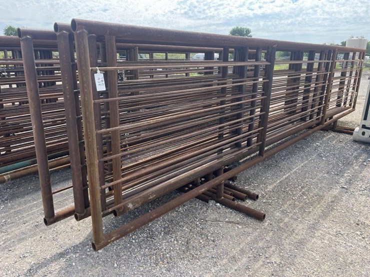l2---(10)-24'-freestanding-panels-image-1