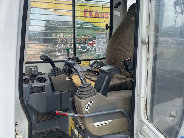 takeuchi-tb138fr-image-26
