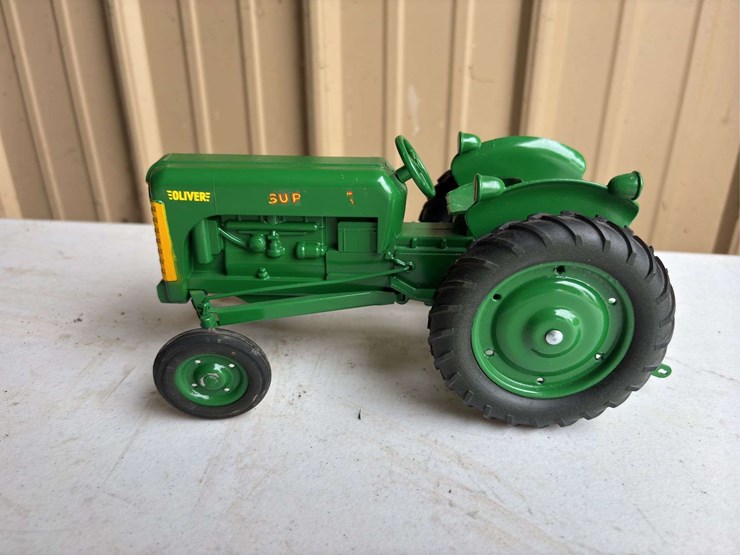 oliver-super-55-image-2