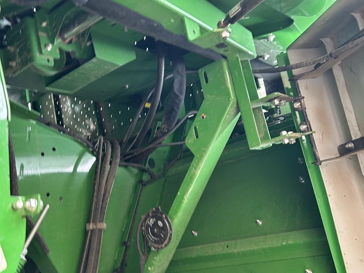 2024-john-deere-s790-image-59