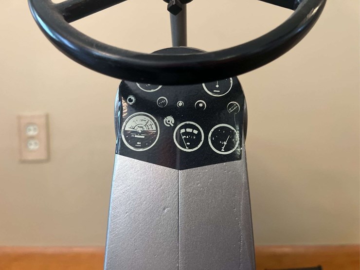 gene-gregory-custom-silver-king-pedal-tractor-image-8