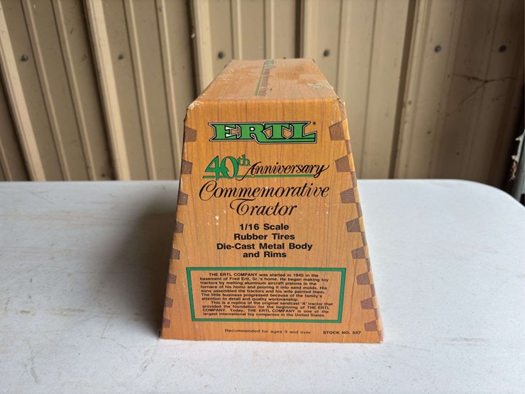 (2)-1/16-john-deere-model-60-orchard-and-model-a-nib-ertl-image-18