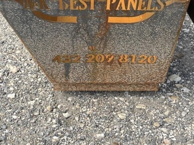 l2---(1)-freestanding-panel-w/-feed-bunk-image-6