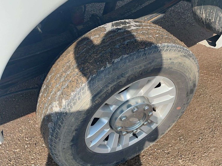2013-ford-f350-image-16