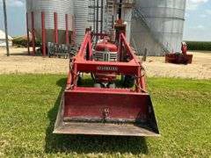 case-ih-450-image-5