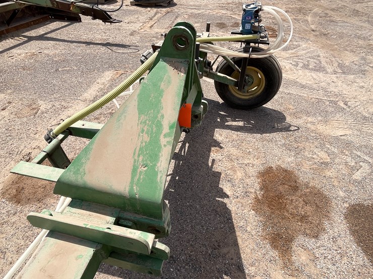 #9018-•-custom-13'-3-pt-toolbar-with-yetter-injection-coulters-image-8