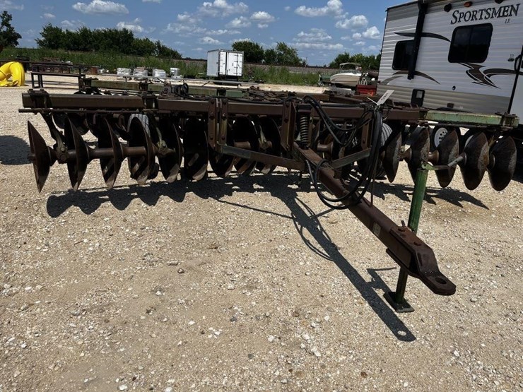 john-deere-1635-image-2