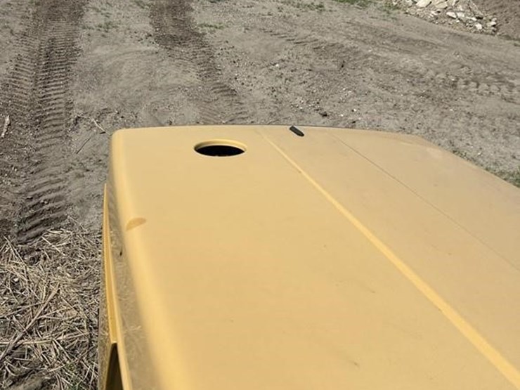 1997-caterpillar-ch85d-image-45