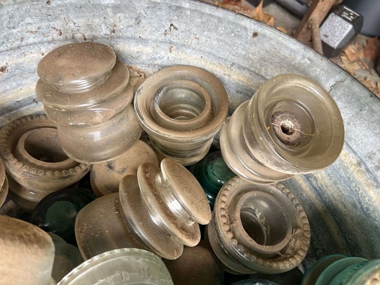 glass-insulators-image-2