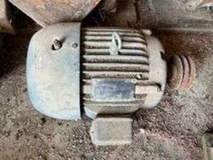 allis--chalmers-7-1/2-hp-electric-motor-image-1