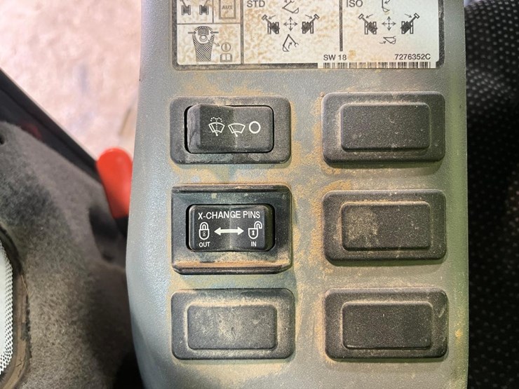 2022-bobcat-e50-image-34