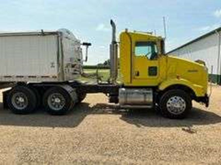 2006-kenworth-t800-image-4