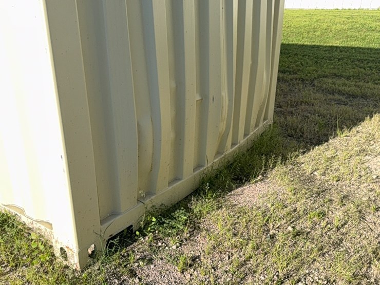20’-l-x-8’-w-x-8.6’-tall-storage-container,-(back-side-has-some-dents)-image-7