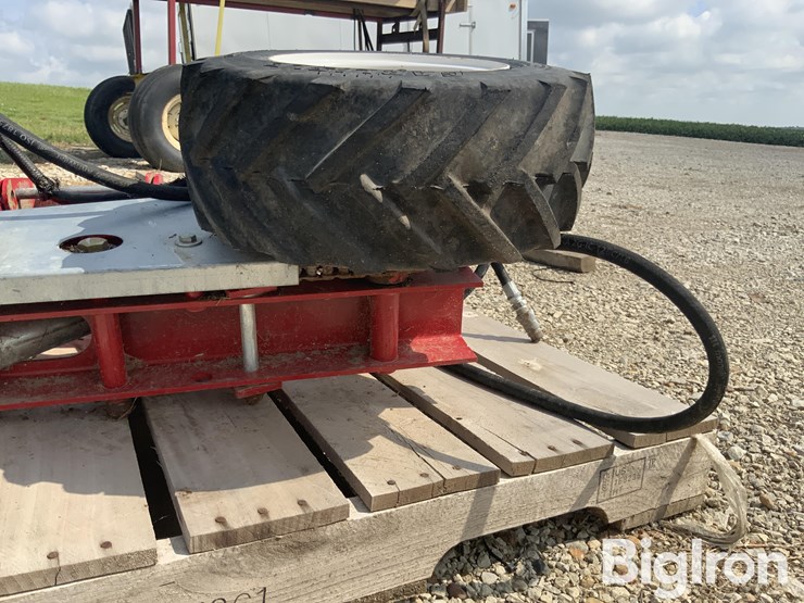 westfield-10-73-hydraulic-swing-hopper-component-image-13