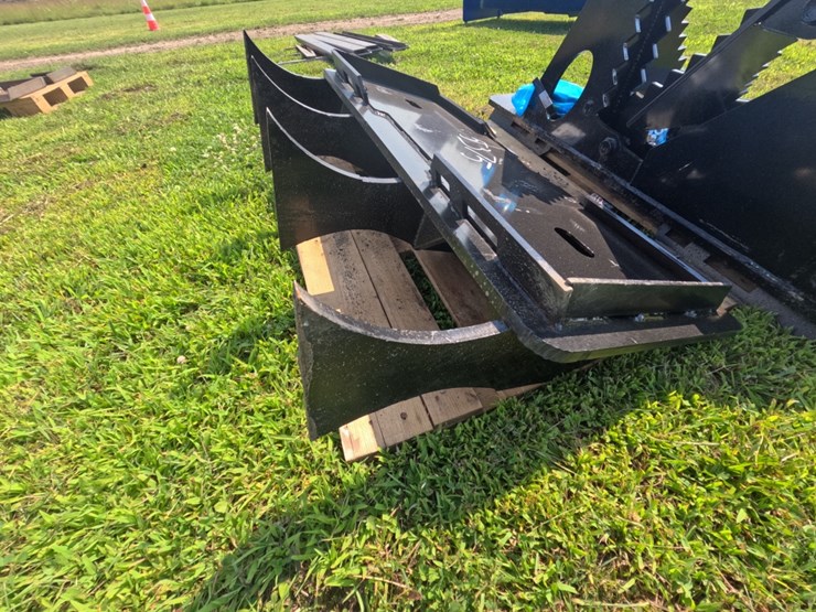#5375-•-skid-steer-drag-ripper-image-1