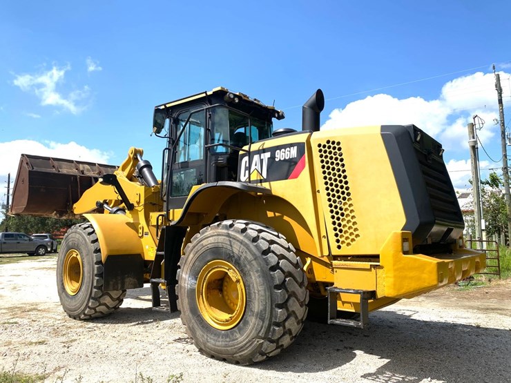 2015-caterpillar-966m-image-5
