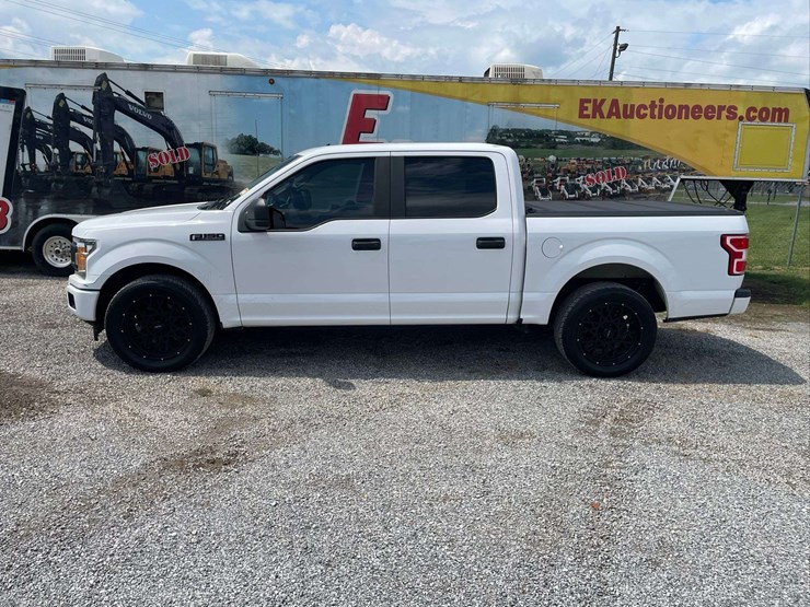 2020-ford-f150-xl-image-2