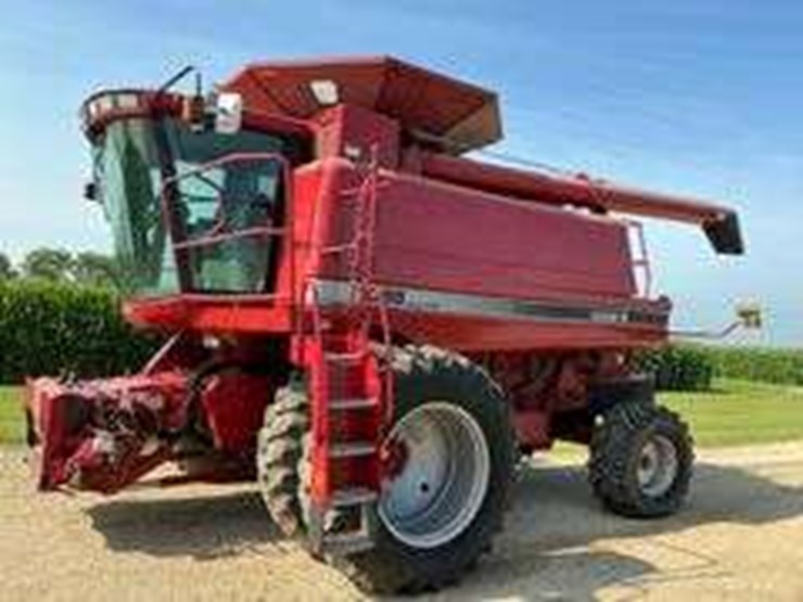 2005-case-ih-2388-image-1
