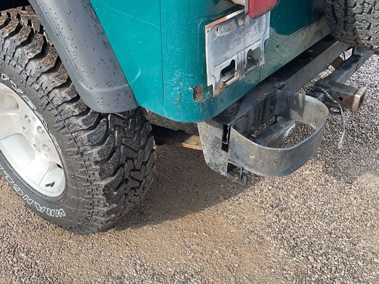 1994-jeep-wrangler-image-17