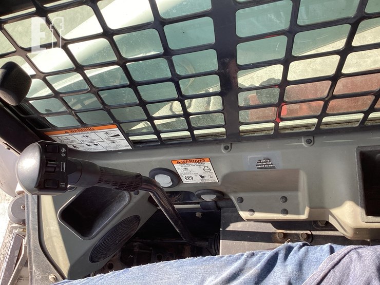 2013-bobcat-s650-image-11