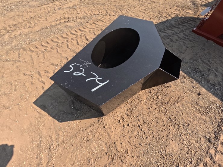 #5274-•-mini-universal-attach-concrete-bucket-image-1