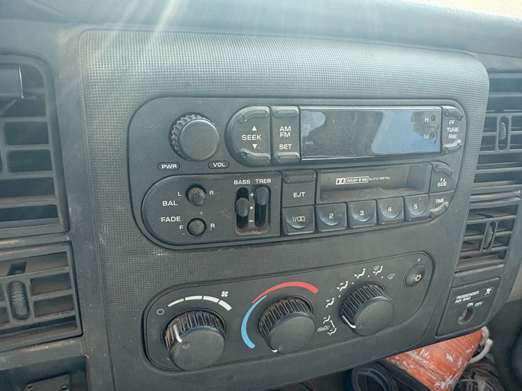 2001-dodge-dakota-image-37